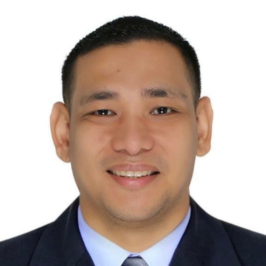 MR. ROBERTO BUÑAG