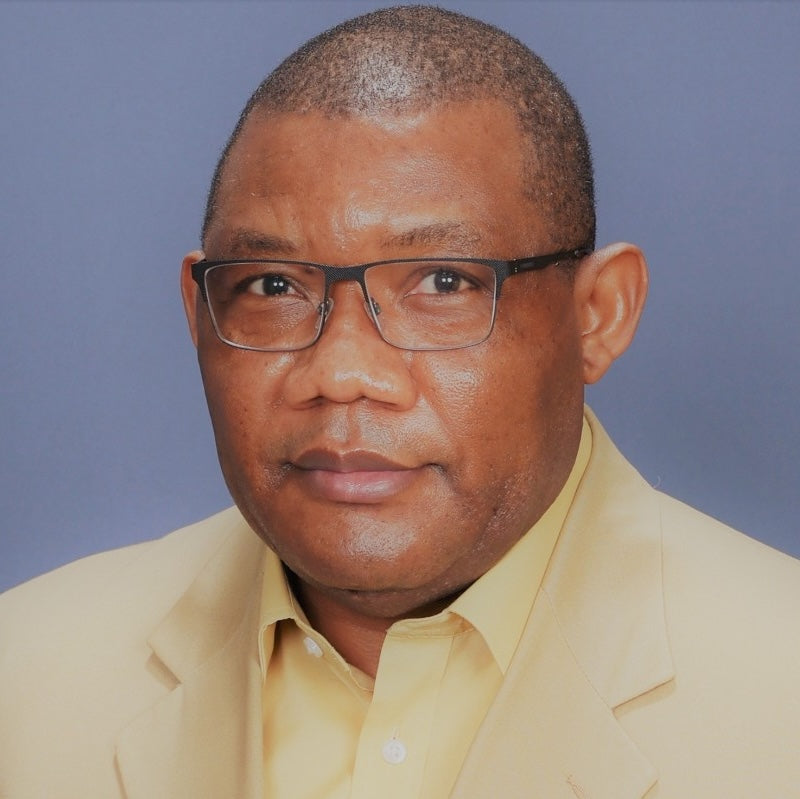 DR. BERTRAND HANKOUA